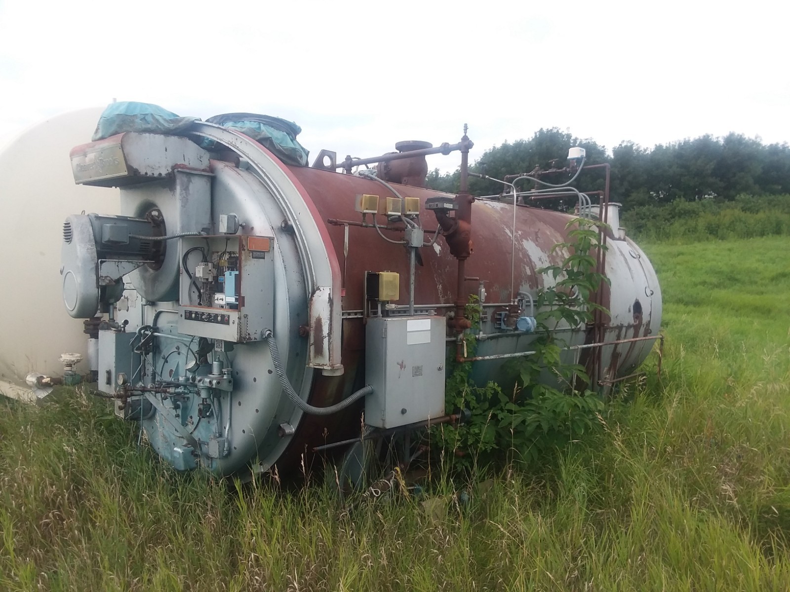 Cleaver Brooks 300 HP High Pressure Steam Boiler. Model CB 400-300. 150 PSI Dual