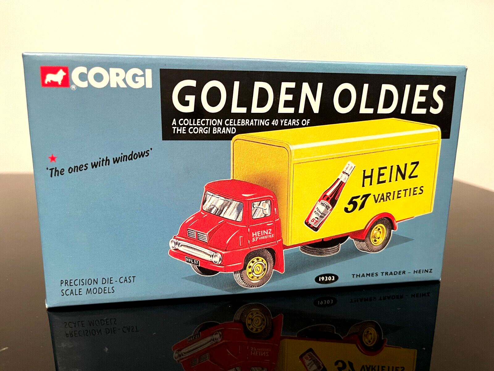 1956-1996 CORGI Golden Oldies 19303 Thames Trader - Heinz