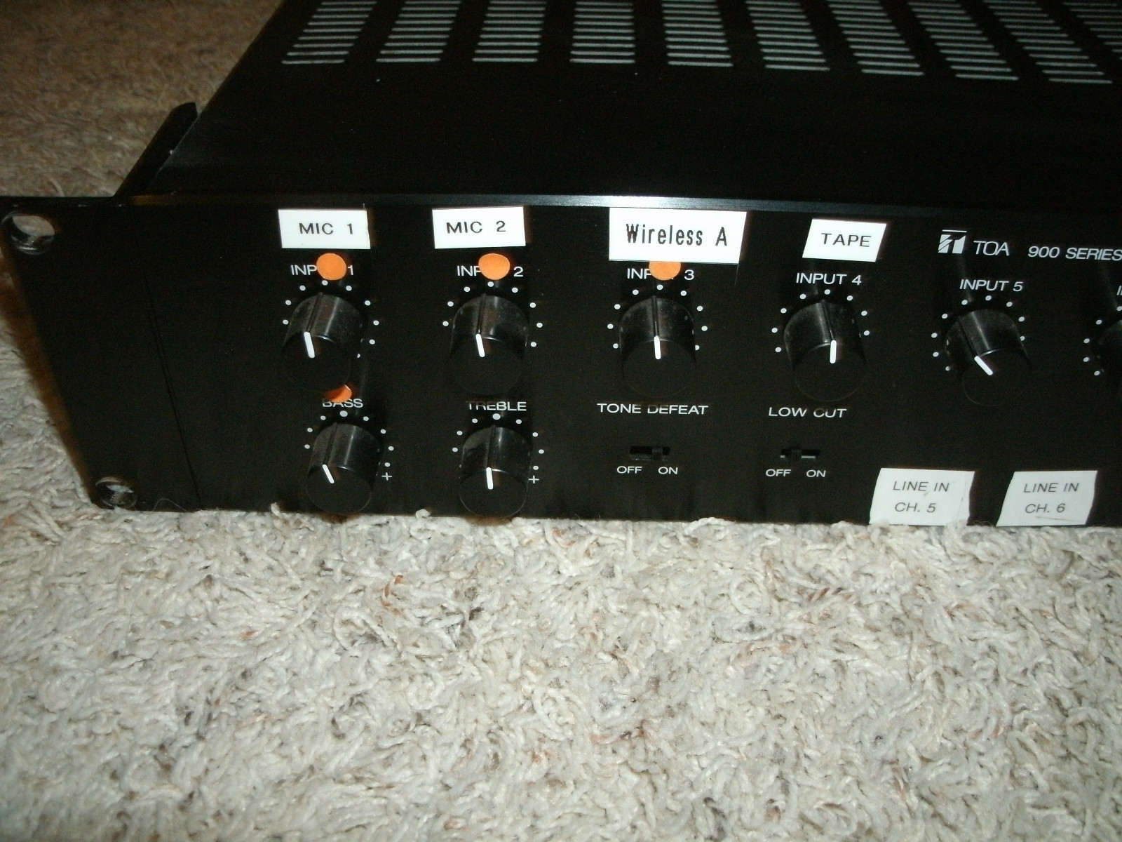 TOA A-906MK2 Amplifier and Mixer - Works Great !!