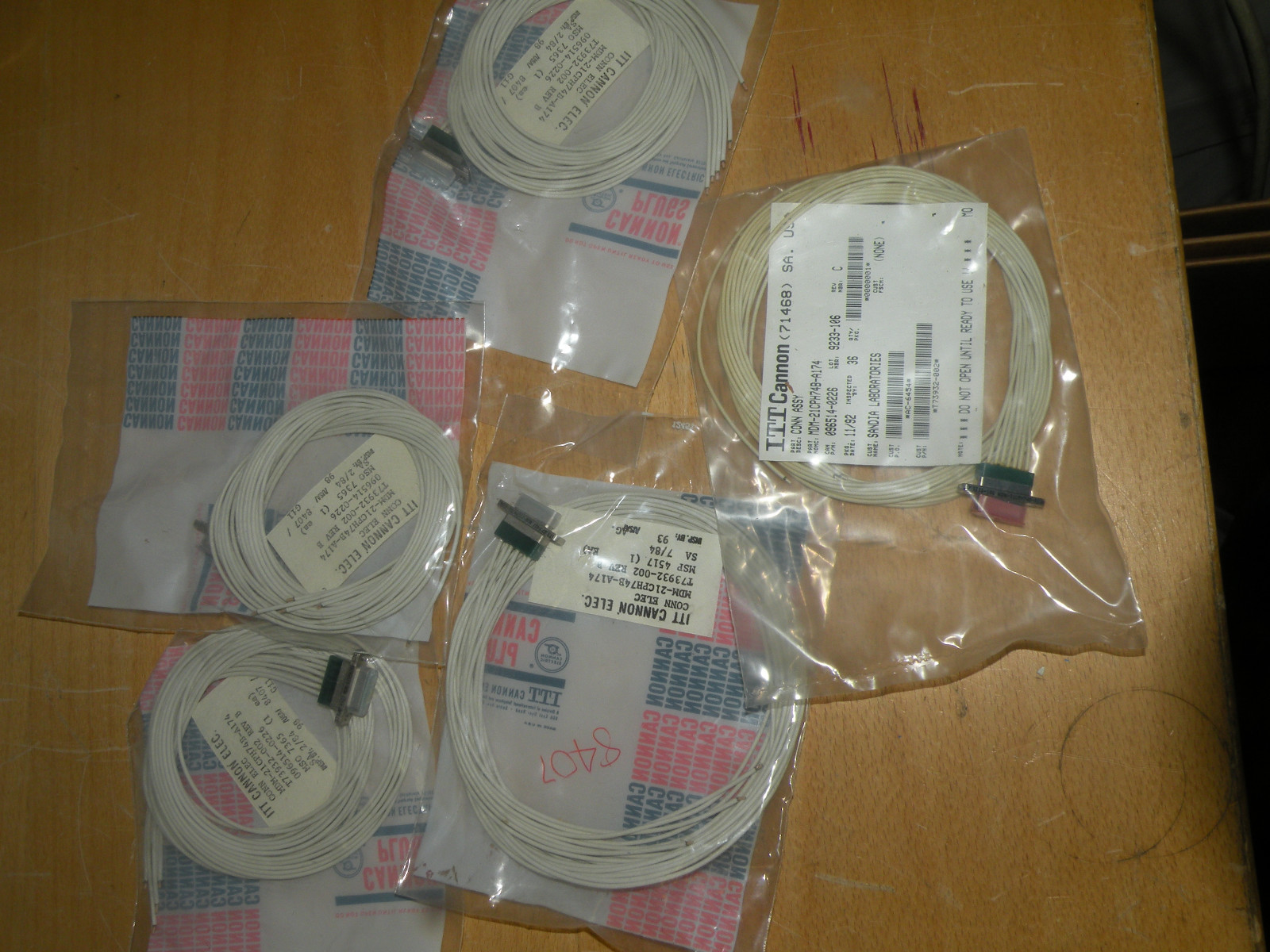 ITT Cannon 21 Pin Micro-D Wired Connector Pin MDM-21CPH74B
