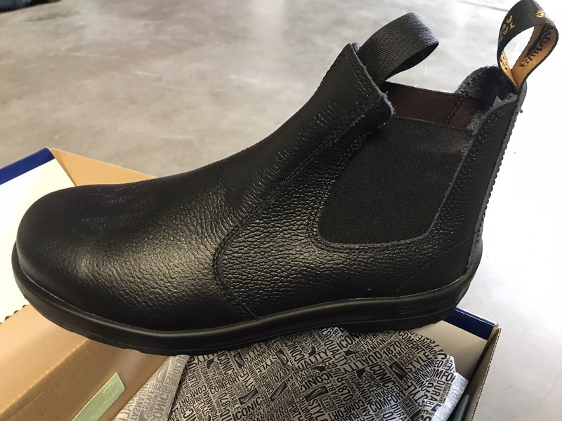 blundstone 330