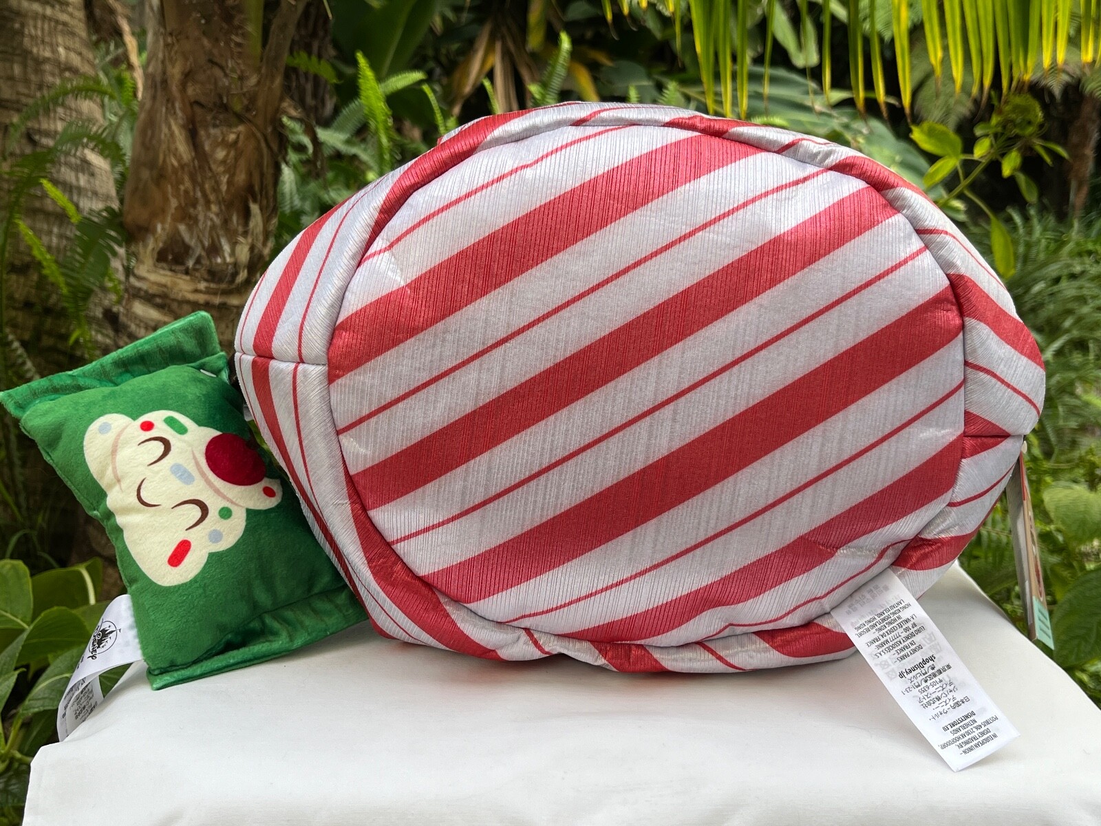 Disney Munchlings Minnie Holiday Toffee Pudding - Seasons Sweetings 15 3/4" NWT