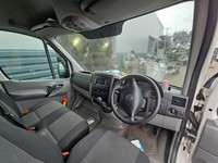 VW Crafter 2E 35 11-16 Kasten Ablagefach Staufach VW Crafter 2E 35 11-16 07.10.2016 2E0857923A A9066890091 gebraucht Vorschau 8