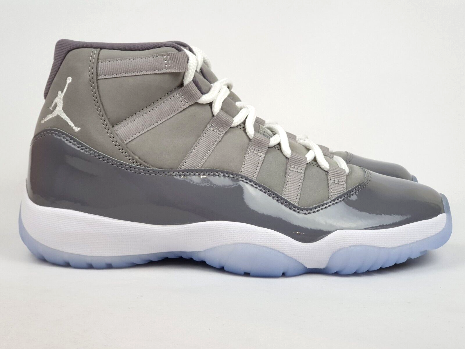 【売れ筋】 New Grey' 'Cool Retro 11 Jordan Air (US8.5) Chicago Limited シューズ(男性用)