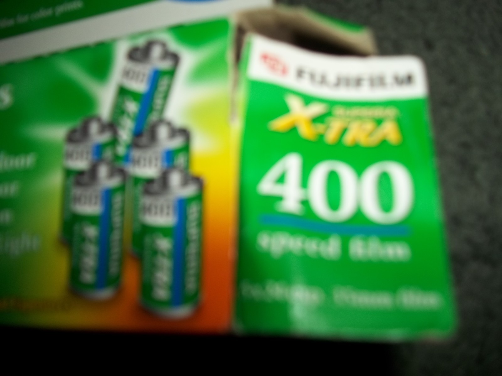 New FUJI 400 Speed 24 Exposure 35mm Film Expired 10/06 09/08 96 EXSPOSURES 4-ROL