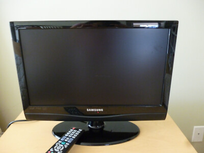 Samsung 19  LN19C350D1D 720p LCD HDMI HDTV TV with remote and stand. Tested.