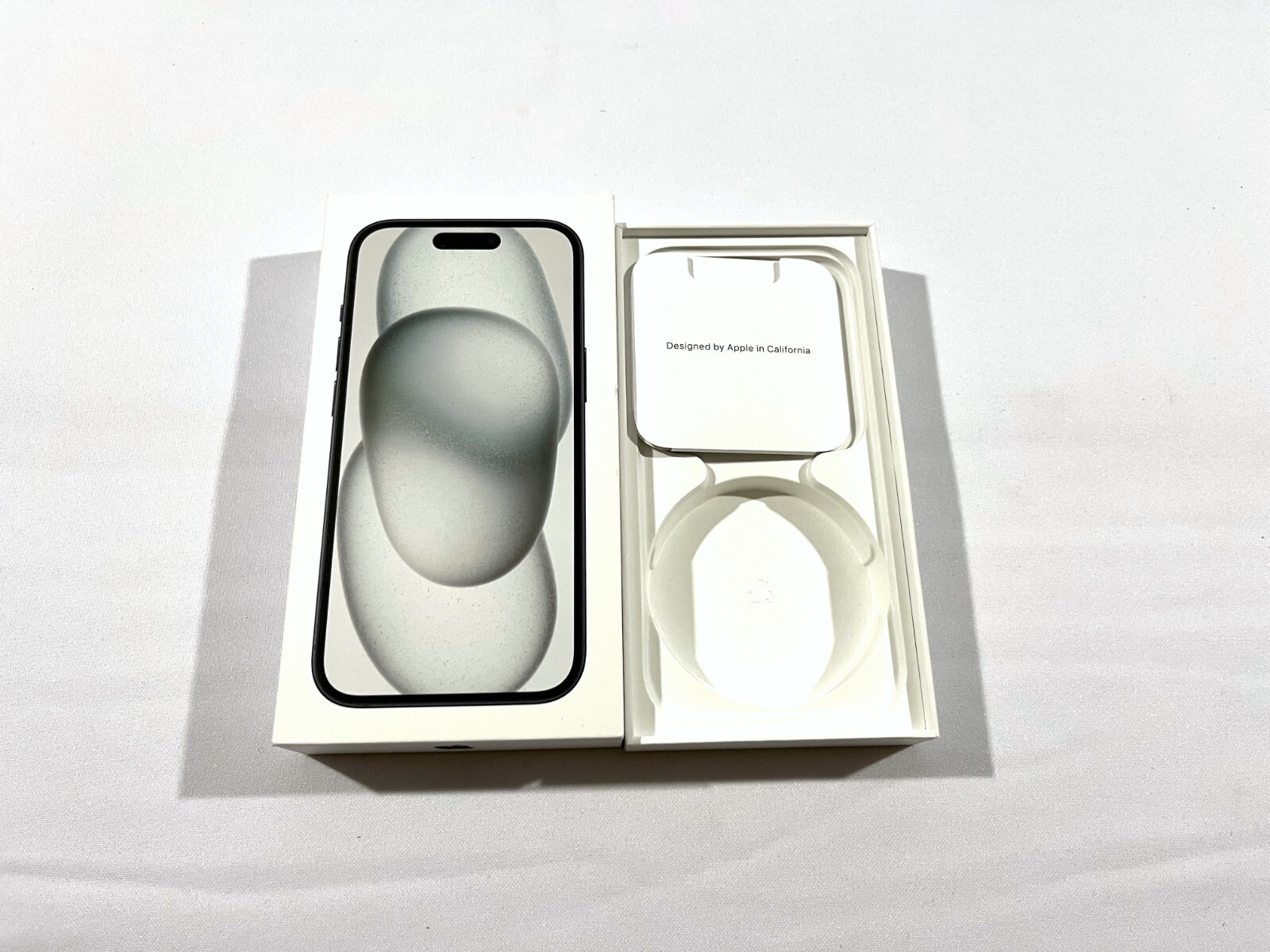 BOX ONLY Apple iPhone 15 Black 256GB A2846 MTM43LL/A