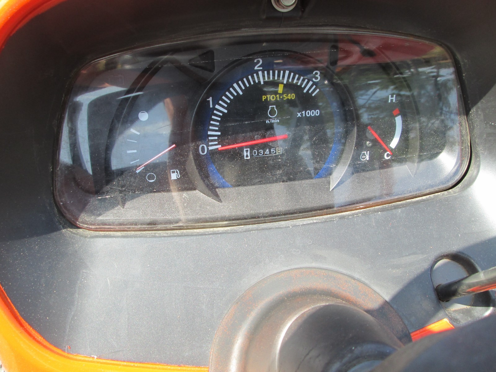 Kubota L3200 Hydrostatic 4x4 Tractor 346hrs.