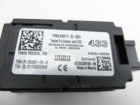 Tesla Model X 90D 15-21 Steuergerät ECU Modul Reifendruck Tesla Model X 90D 15-21 19.05.2017 1034601-00-B... Vorschau 2