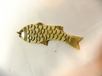 Antique Inuit Bone Carved 2 Sides SALMON Fish Necklace Pendant Nautical 3 1/4