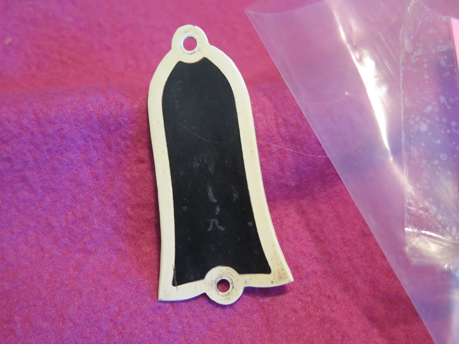 ビンテージパーツ　ギブソン1950年代ロッドカバー　オリジナル　美品 vintage 1956 gibson truss rod cover for J200 byrdland L5