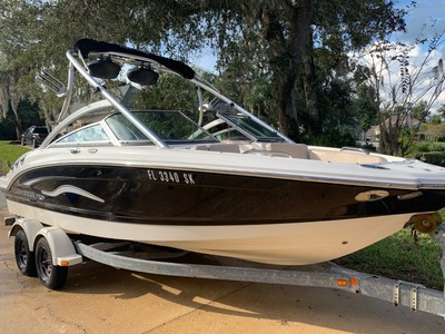 2011 Chaparral Boat 206 SSI Wide Tech
