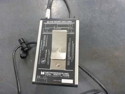 Metrosonics DB-3100 Sound Analyzer