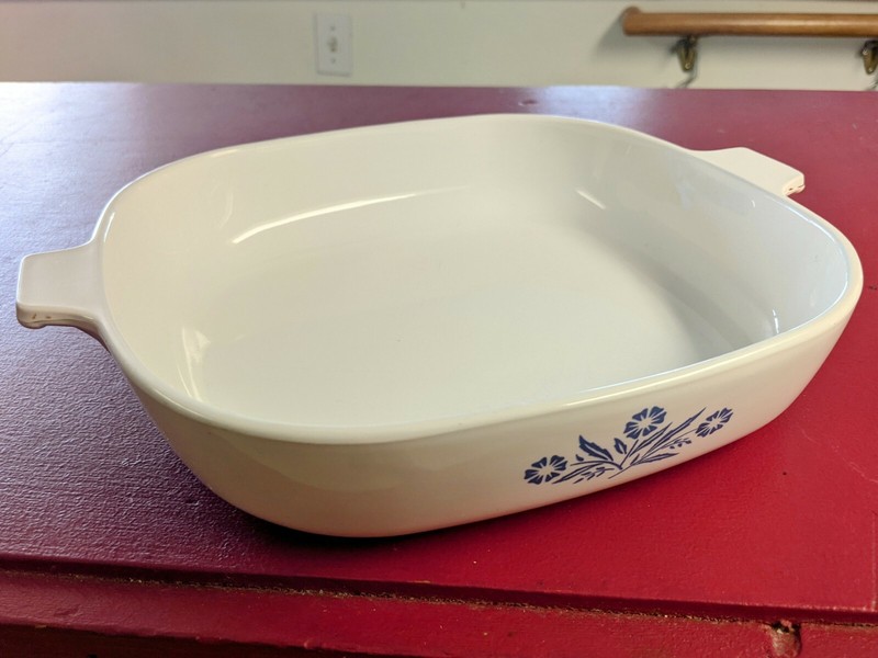 Vintage Corning Ware blue cornflower p-10-b