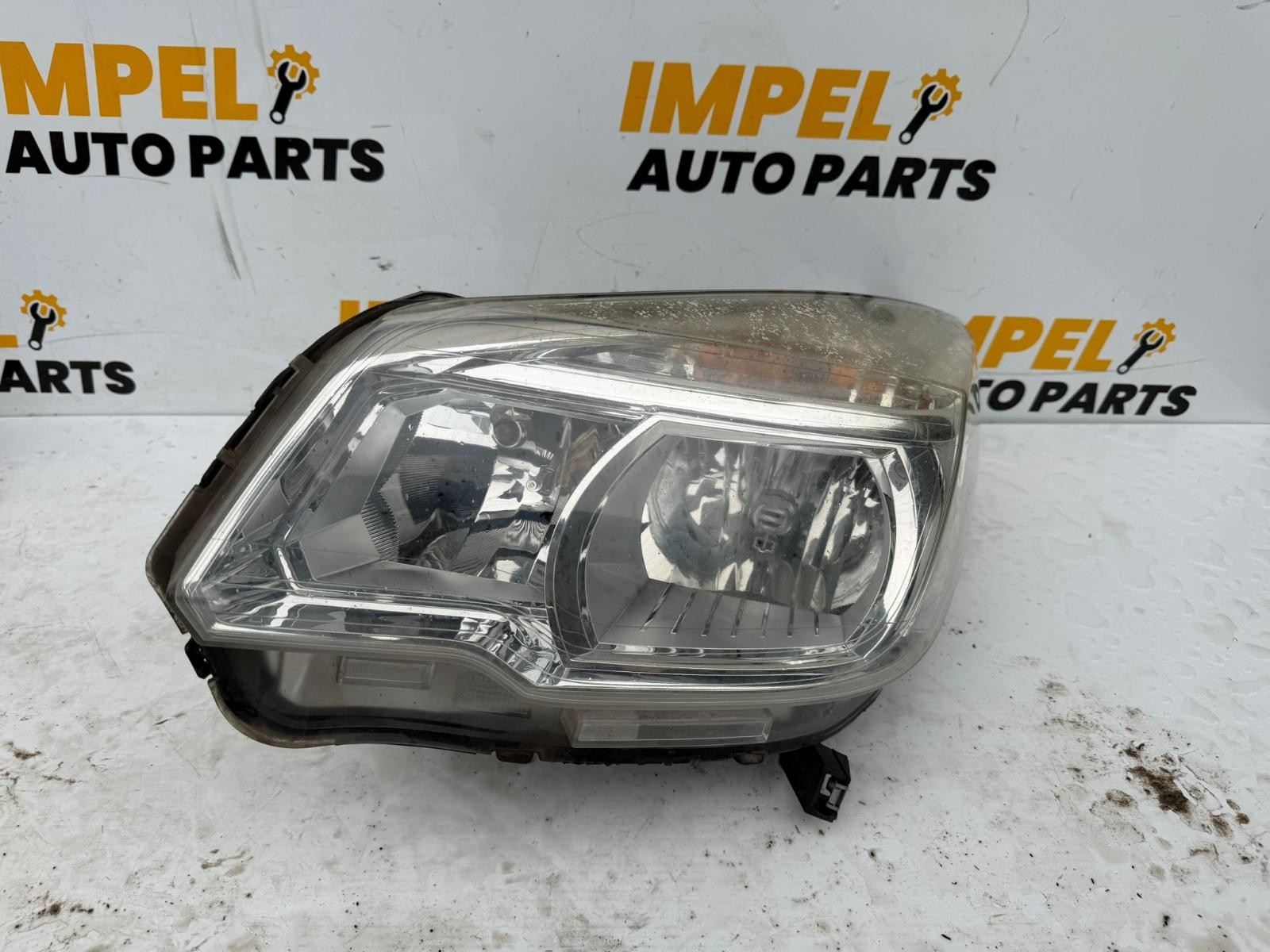 HOLDEN COLORADO RG/RG 7 01/2012-06/2016 LEFT HEADLAMP HALOGEN TYPE 2014 Holden Colorado