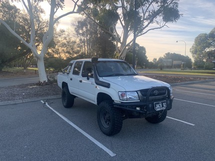 2004 Toyota Hilux (4x4) 5 Sp Manual Dual Cab P/up Woodvale Joondalup Area Preview