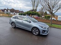 KIA CEED 1.6 PHV3 AUTO PLUG IN HYBRID FIRST PCO BADGE UBER PCO BOLT READY FINANC