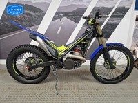 SHERCO 250 ST FACTORY TRAILS BIKE 22 MODEL REGISTERED ON A 74 PLATE - VERY NICE