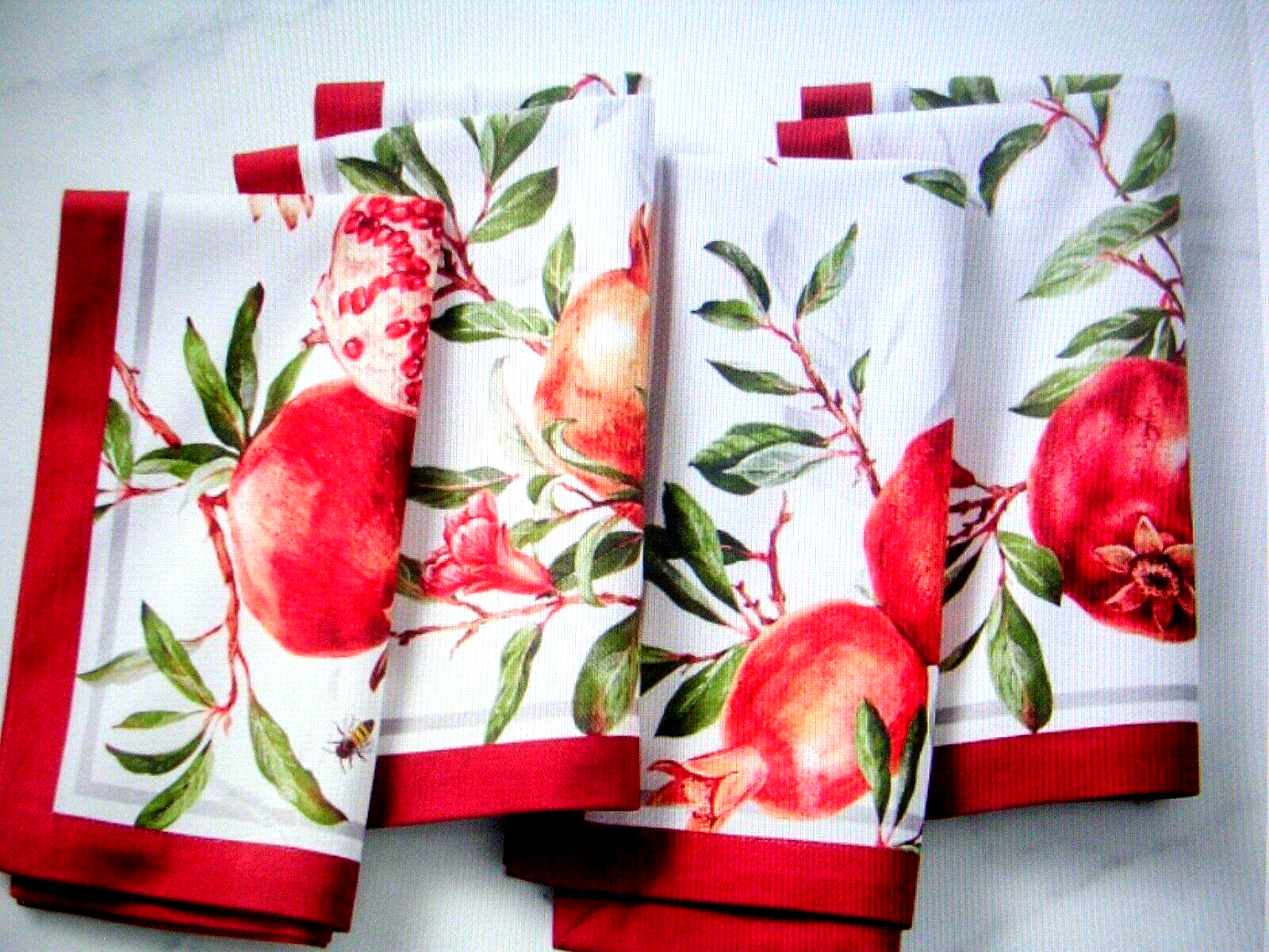 WILLIAMS SONOMA POMEGRANATE DINNER NAPKINS SET OF FOUR 100% COTTON NEW WITH TAGS