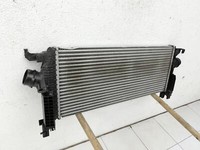 Opel Zafira C 16-19 1,6 100KW Ladeluftkühler Kühler Opel Zafira C 16-19 29.10.2018 13393988 1302259 gebraucht Vorschau 4
