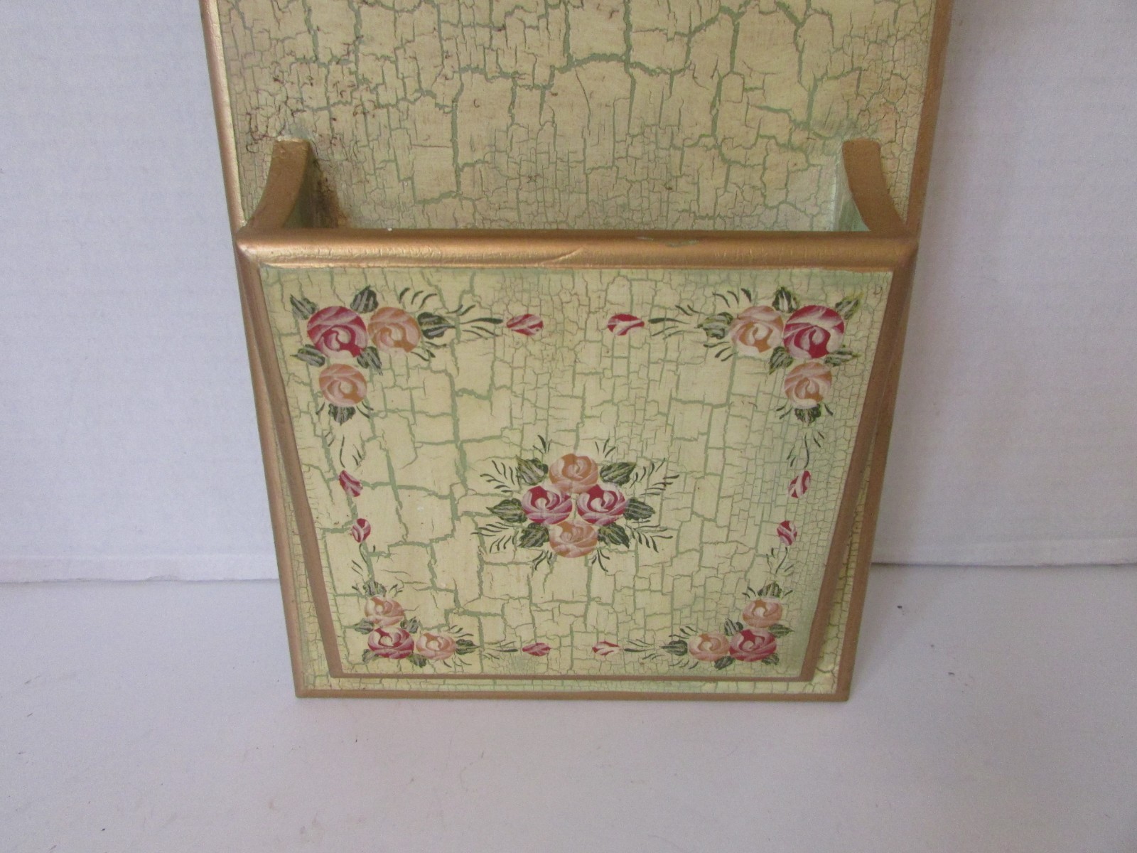 ANISTER GIFTS HAND PAINTED WALL POCKET & PHOTO/KEY HOLDER SHABBY 19.25