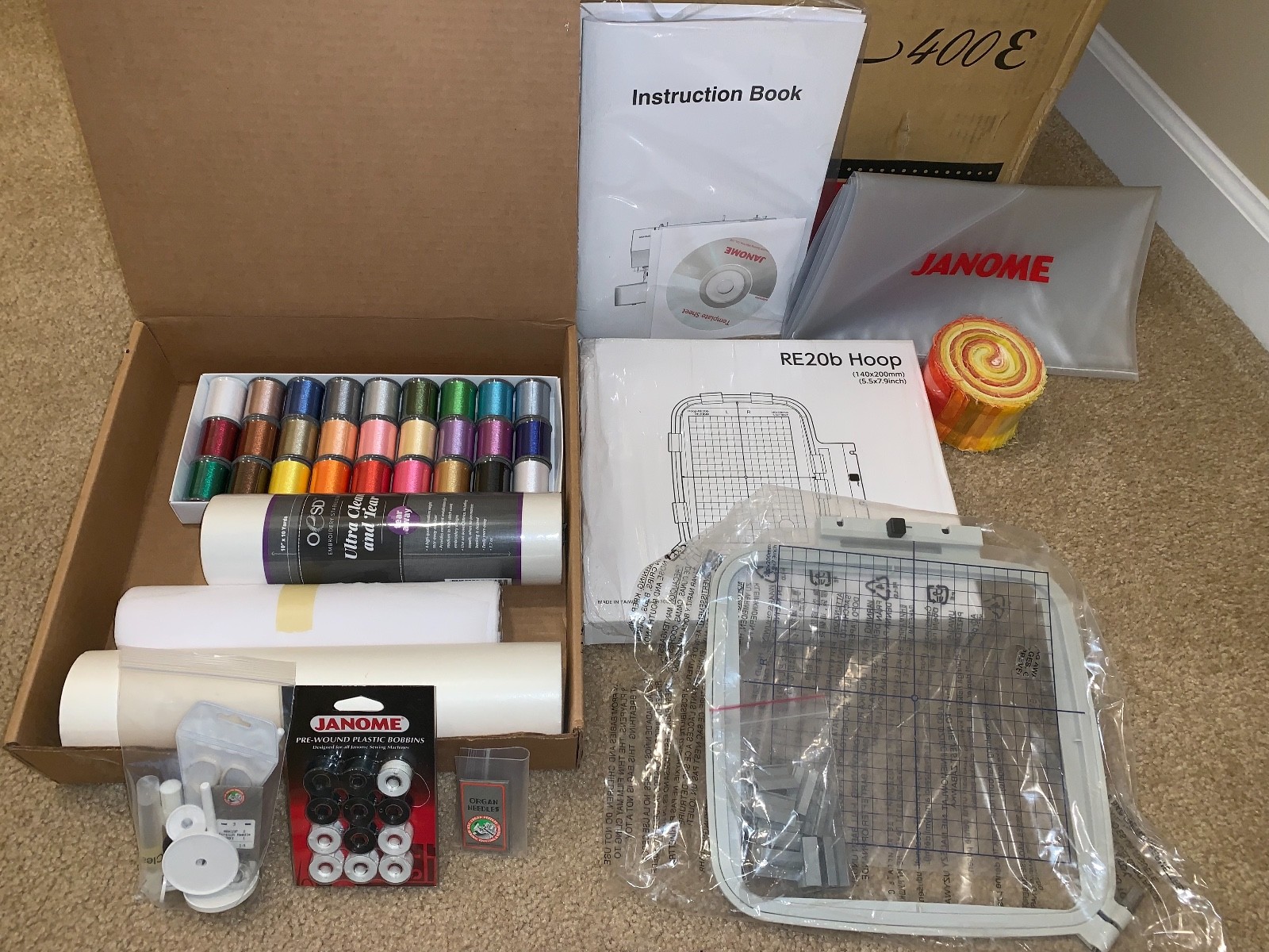 Janome Memory Craft 400E Embroidery Machine w/13 Bonus Kit