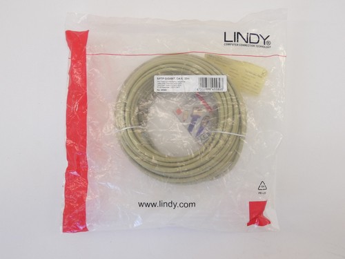 ネット　９，９ｍ×２，７ｍ Lindy 45589 S/FTP Gigabit Cat.6 Network Cable 20m - NEW