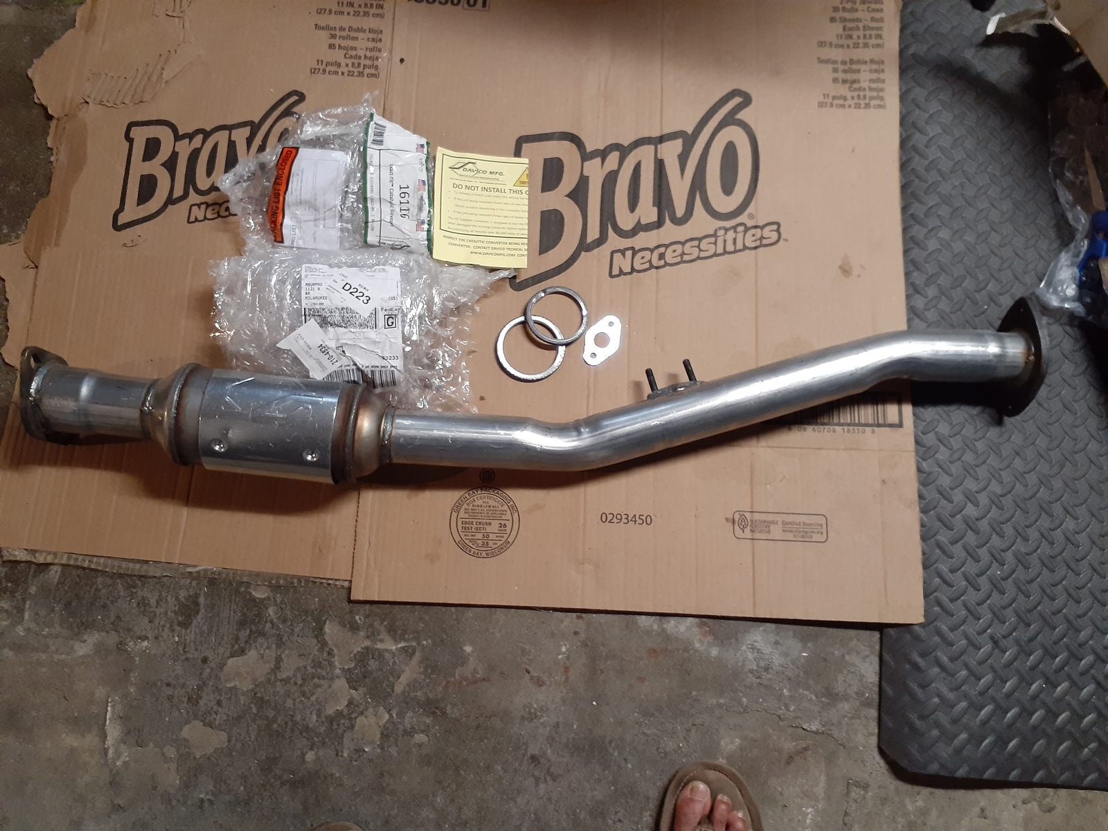 16116 Davico Catalytic Converter New for Toyota T100 19951998 eBay
