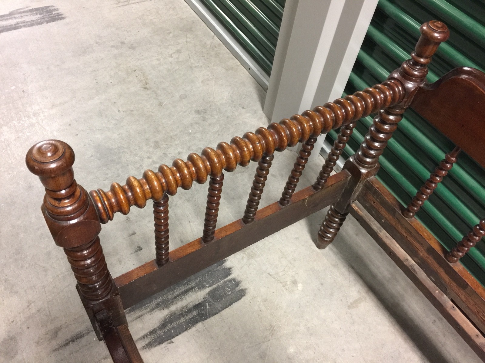 Vintage Jenny Lind Spool Daybed 1940’s