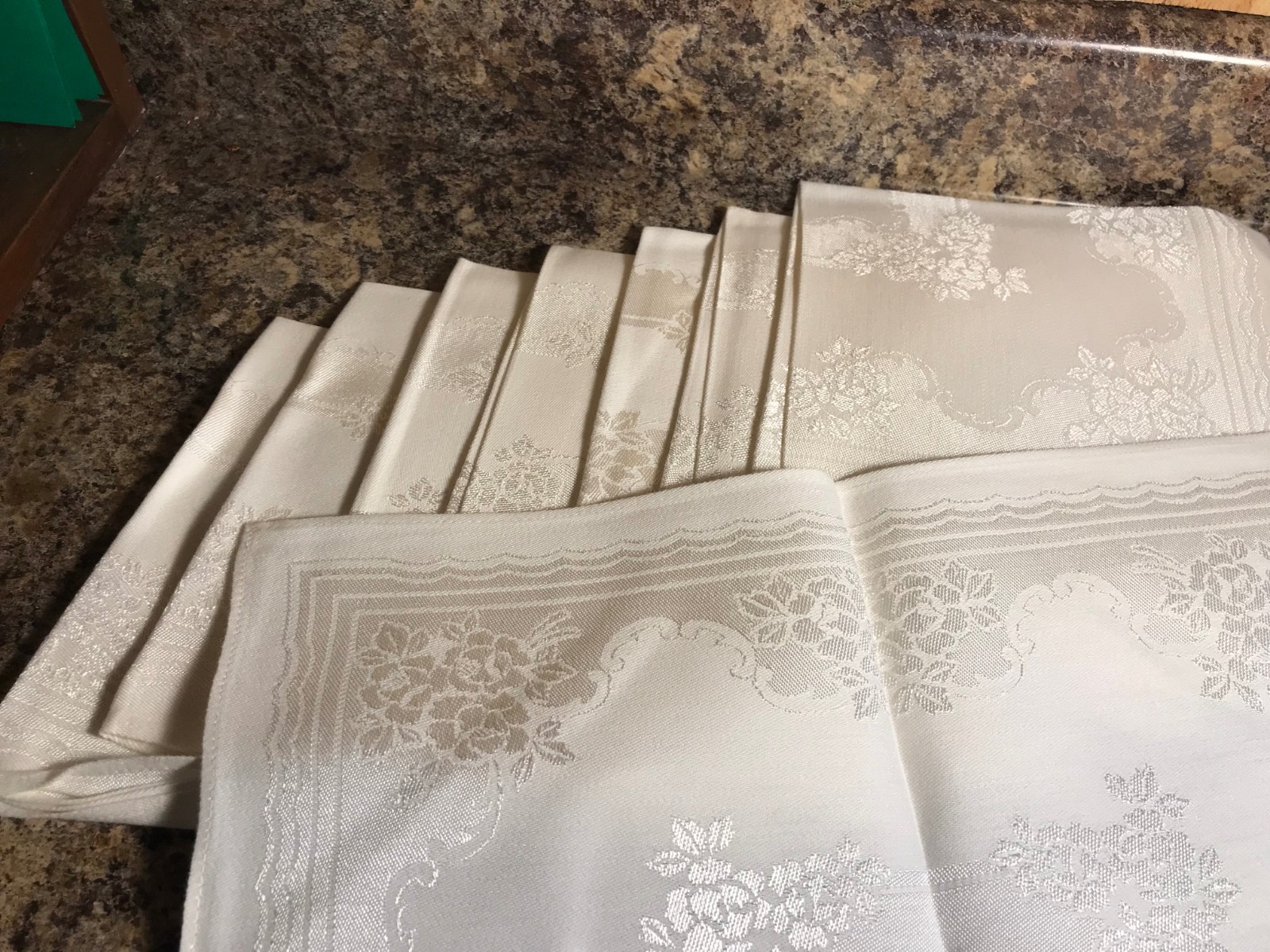 Lot of 8 Elegant White Linen Napkins