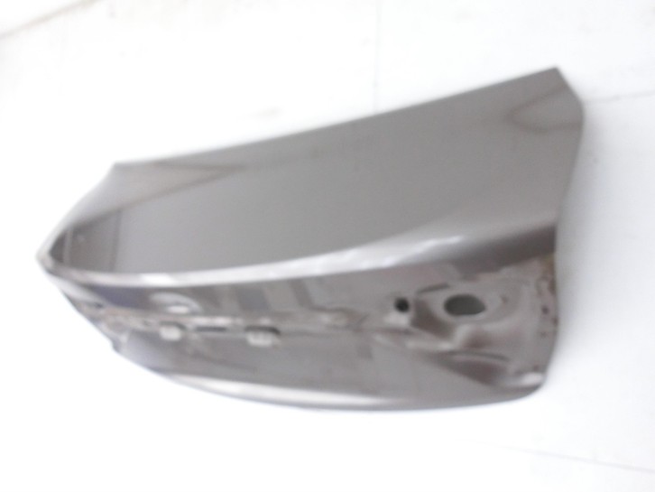 Avensis T27 15-18 Lim Heckklappe Kofferraumdeckel 4V8 Avensis T27 15-18 20.01.2016 6440105150 gebraucht Vorschau 3