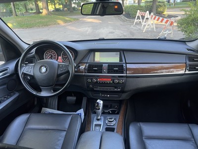 image 12 of interior