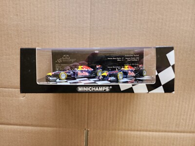 MINICHAMPS 1/43 Red Bull Renault RB7 Vettel Webber Constructors Champions Set