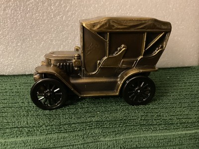 VTG.  BANTHRICO  1910- STANLEY STEAMER- Metal coin  BANK . Central countiesBank