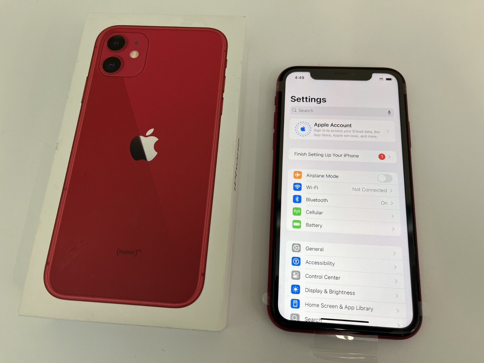 Apple iPhone 11 PRODUCT(RED) 本体 1d500198-e40a-42c9-9792-