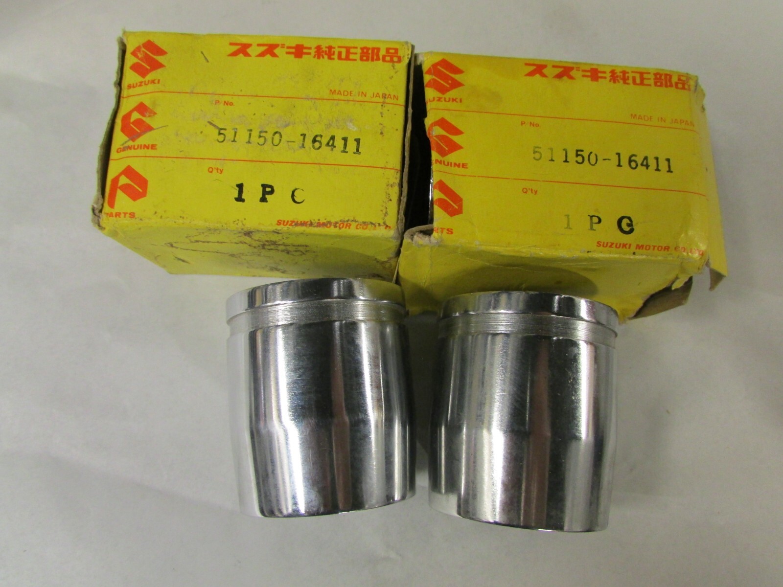 SUZUKI 1969 TS250 SAVAGE NOS FORK NUT AND FORK SEAL SET