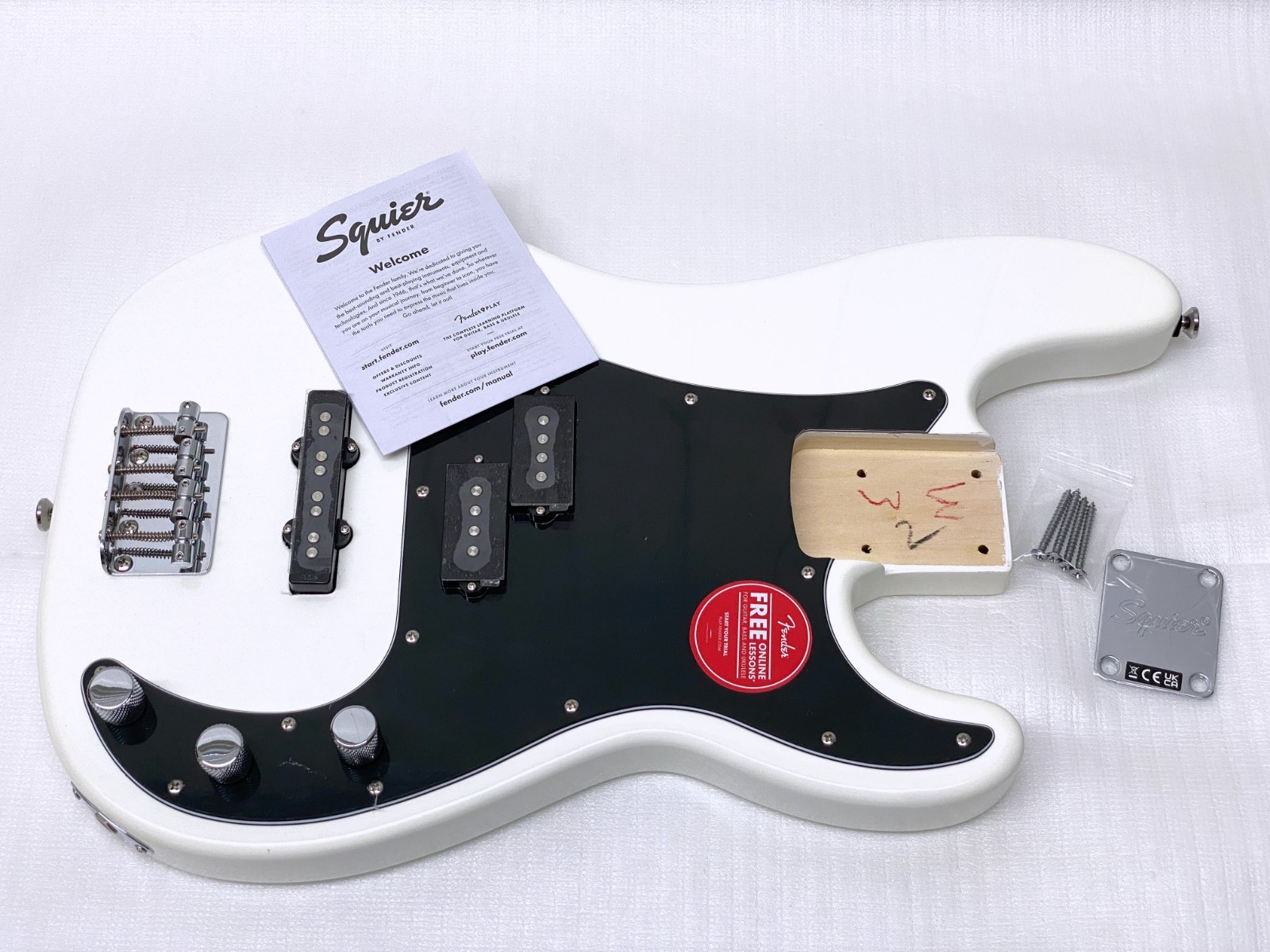 CHIP! Fender Squier Affinity FULLY LOADED PJ BASS Body