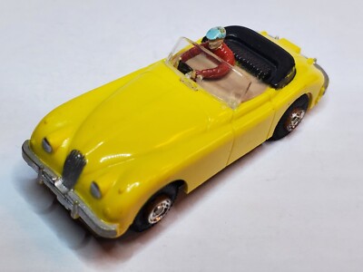 1960 AURORA VIBRATOR TJET JAGUAR XK140 CONVERTIBLE YELLOW HO SLOT CAR NICE