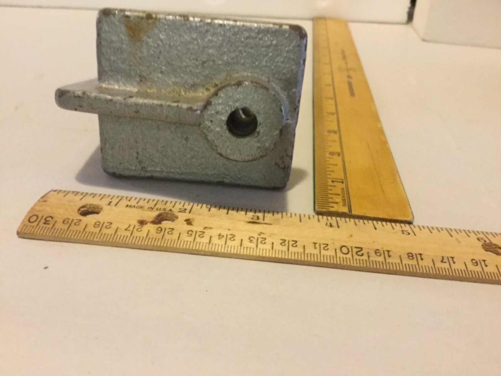 Vintage Table Top Clamp fits up to 2-1/2” table.Holds 3/8 Threaded Rod