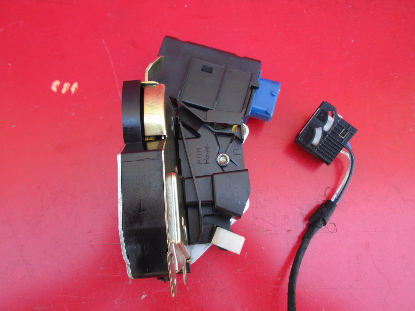 1993 E36 325i BMW Rear Right Side Door Power Lock Motor Latch Actuator