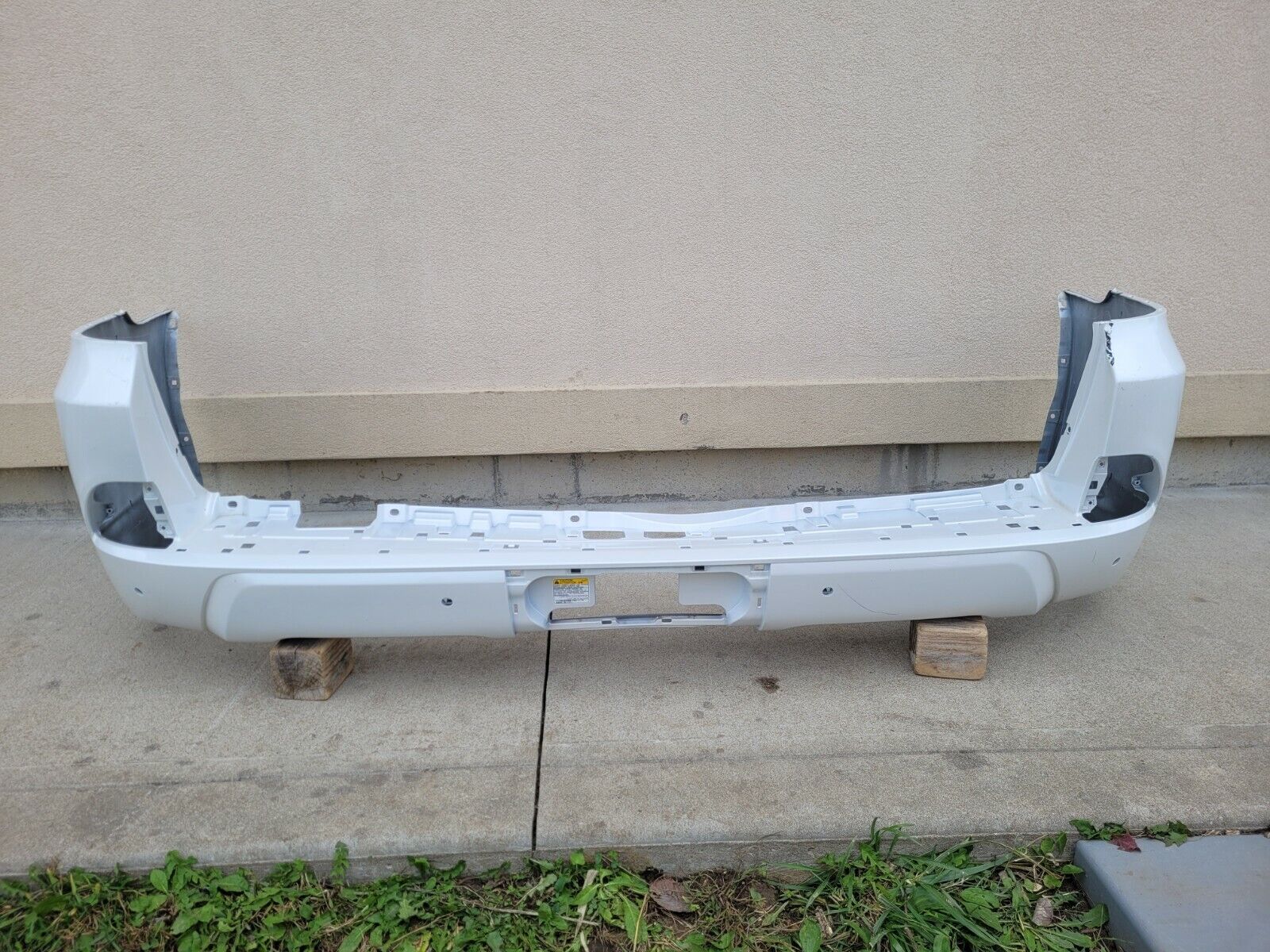 Rear Bumper Kit | LEXUS LX570 2016 Rear Bumper Kit | LEXUS LX570 2016