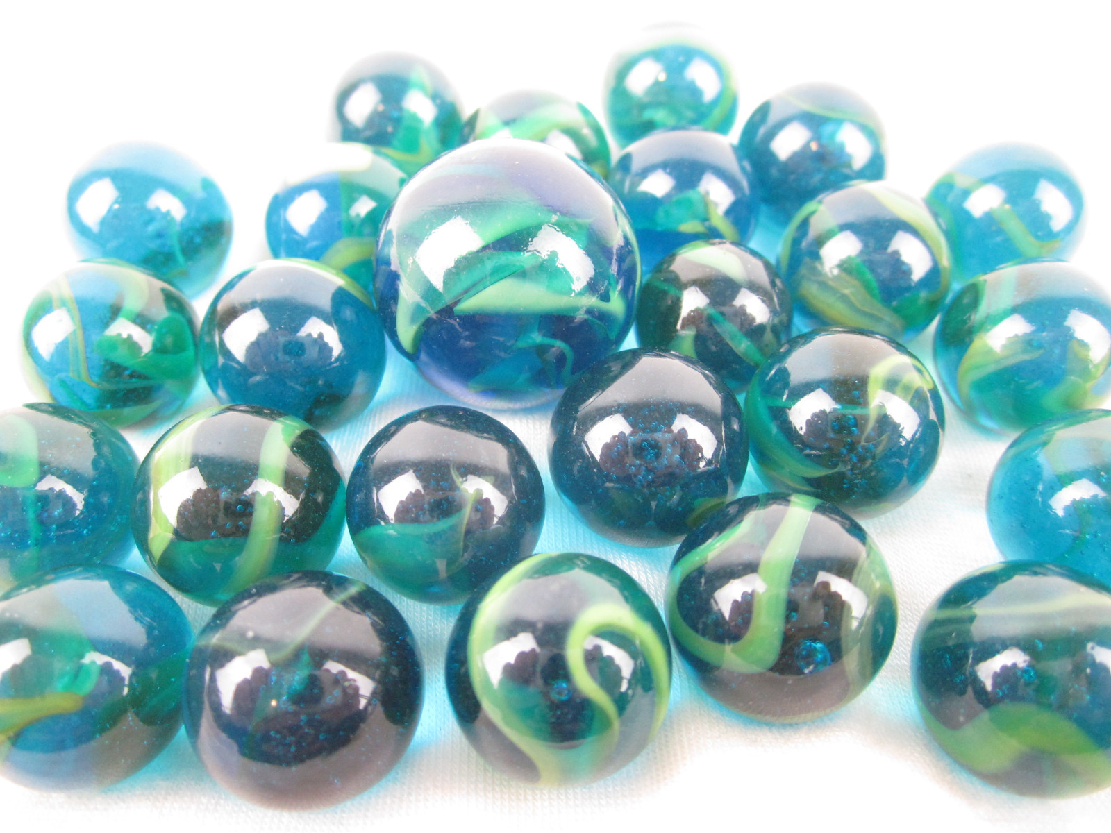 ::25 Glass Marbles SEA TURTLE Sea Blue/Green Translucent Game Pack Shooter Swirl