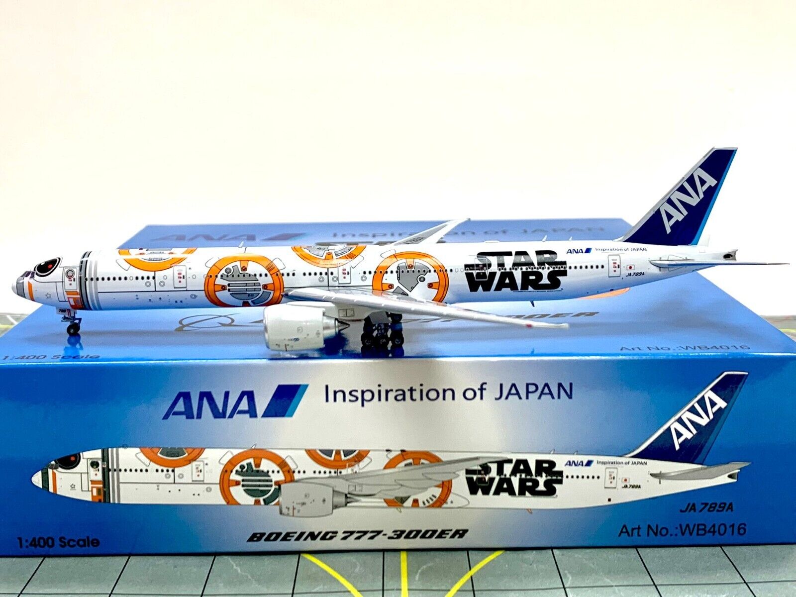 Aviation 400 1:400 ANA All Nippon Airways Boeing 777-300ER Aviation 400 1:400 ANA All Nippon Airways Boeing 777-300ER
