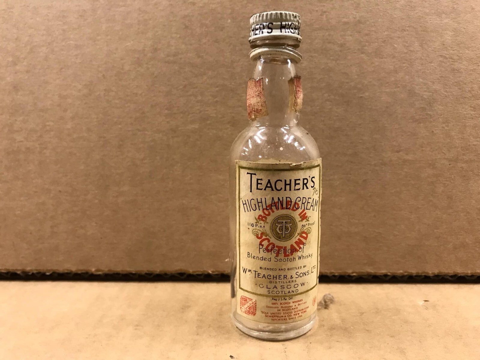 Vintage Teacher's Highland Cream Blended Scotch Whisky Empty