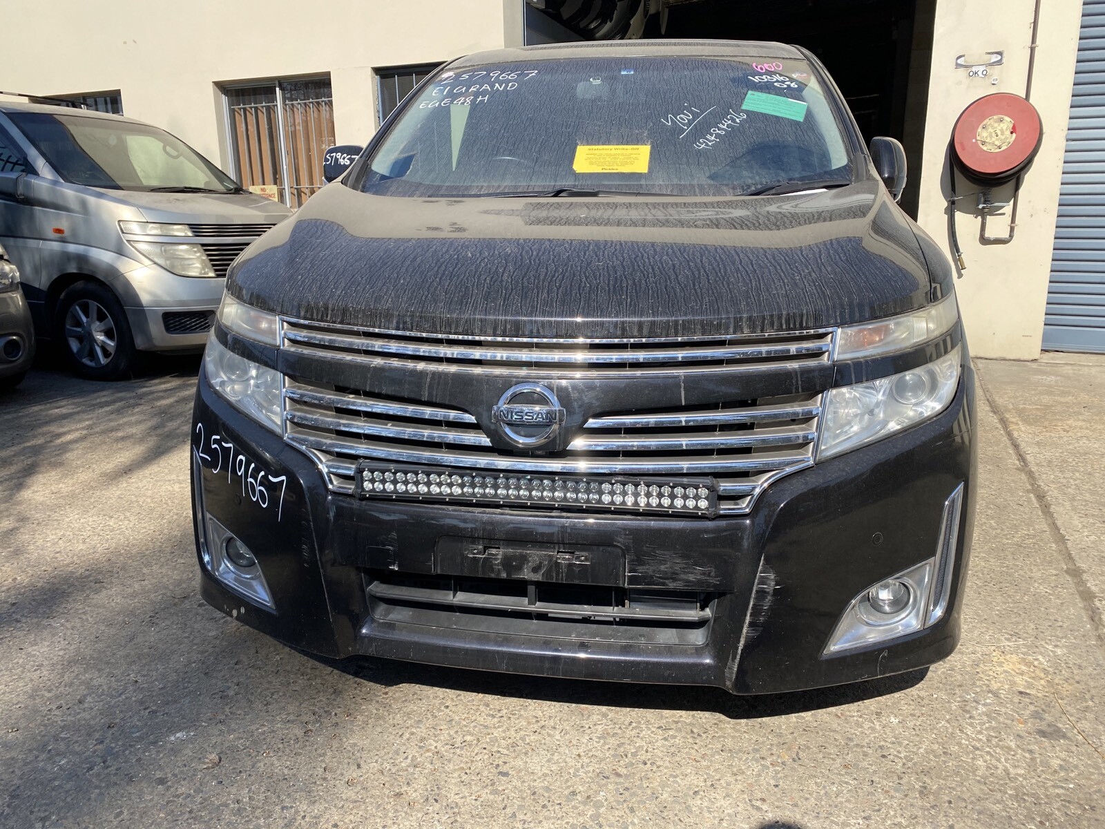 NISSAN ELGRAND E52 HIGHWAYSTAR WRECKING - thumbnail 2