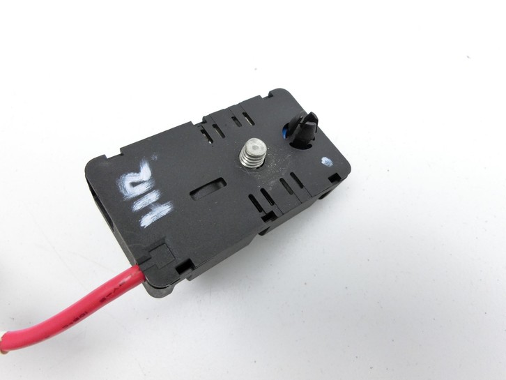 Tesla Model 3 LR Highland Antennenverstärker Weiche Antenne Rechts Hinten Tesla Model 3 LR Highland 16.01.2024... Vorschau 4