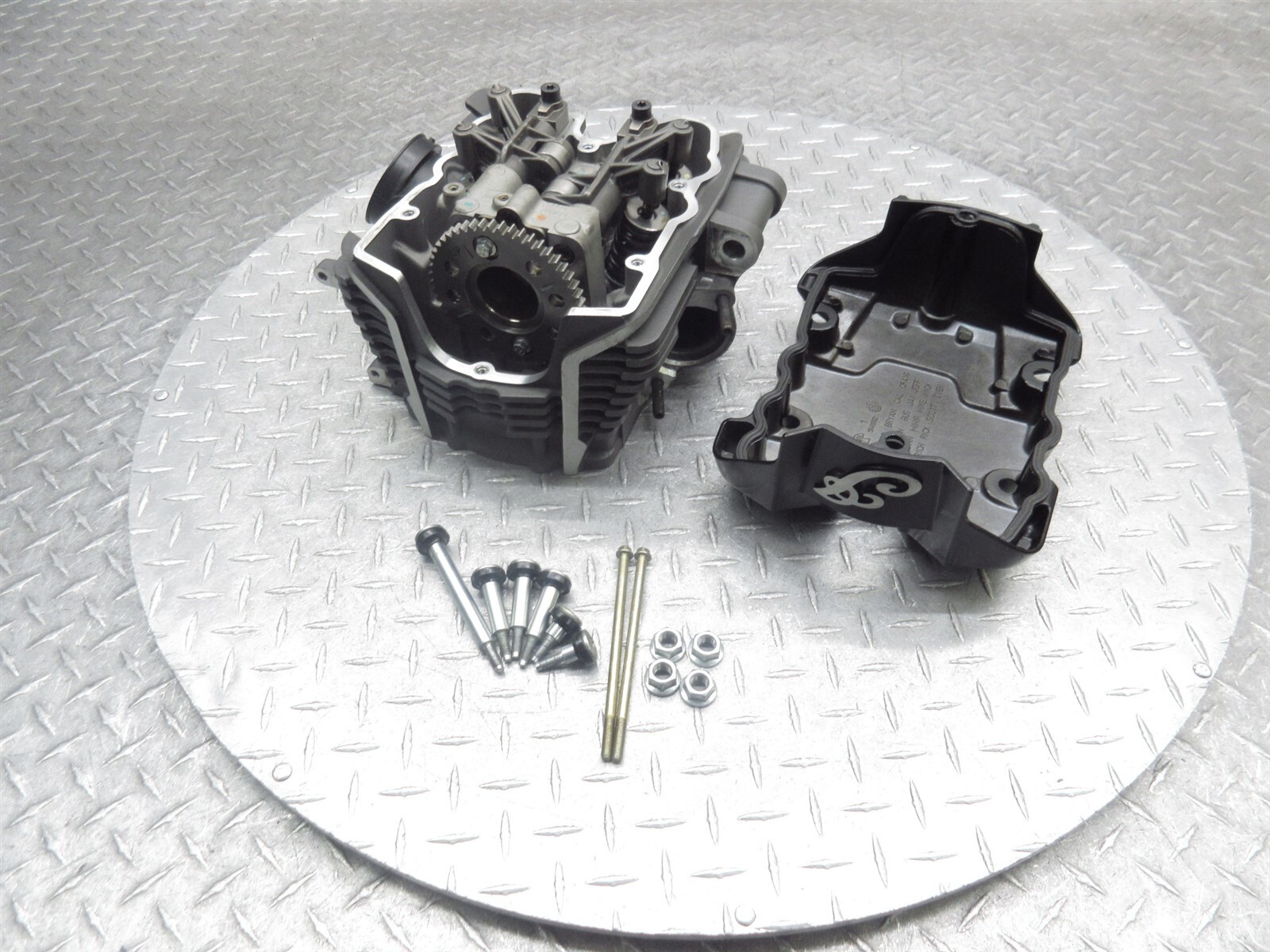 パドル INDIAN HEAD BRAND 2020 20-23 Indian Challenger Dark Horse OEM Front Cylinder