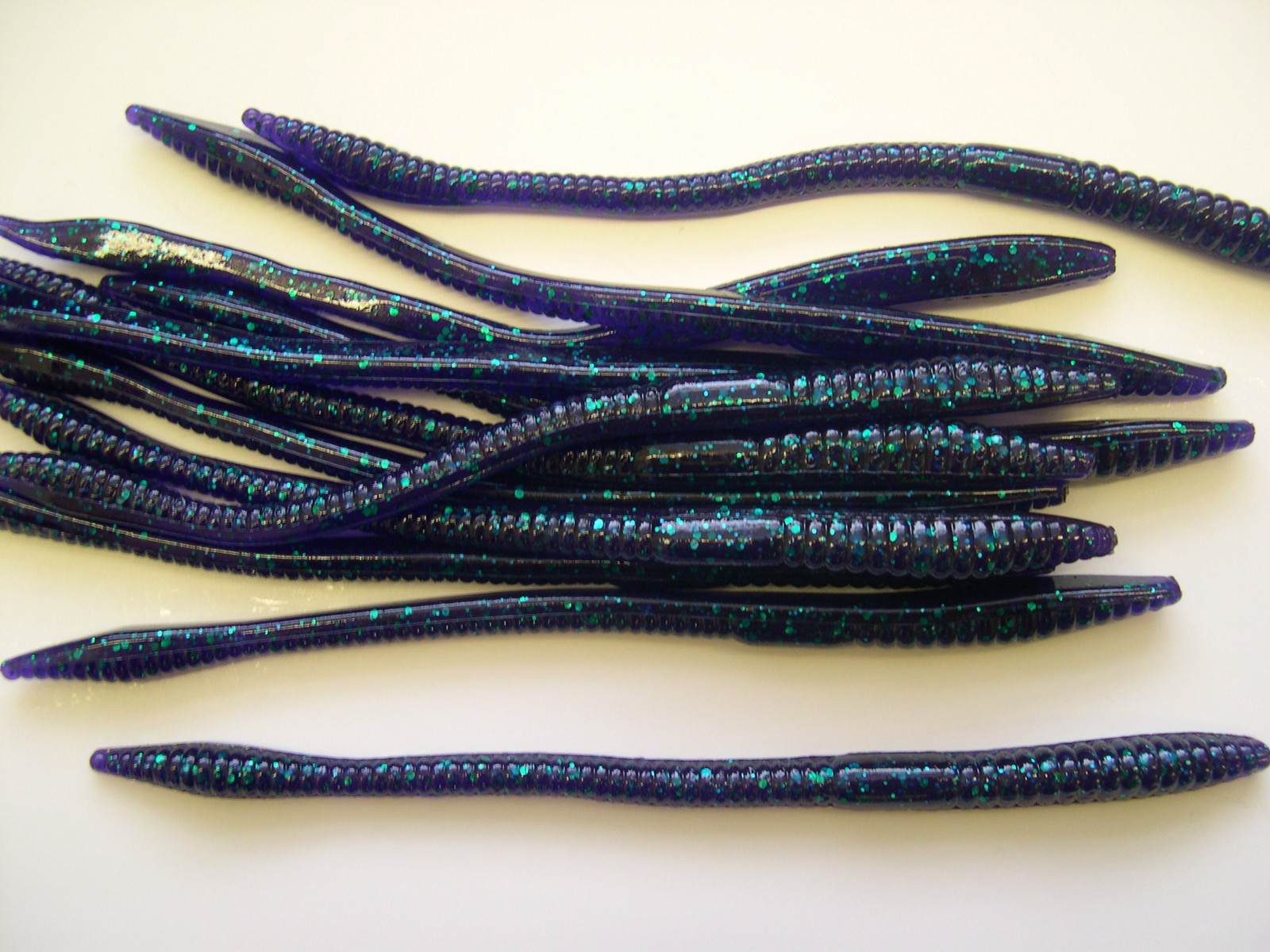 25 pk 6" Finesse Worms JUNEBUG SALT & SCENT Bulk Lures Bass