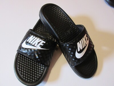 Nike Women's Benassi JDI Casual Comfort Slide Sandal Black/White New With Tag
