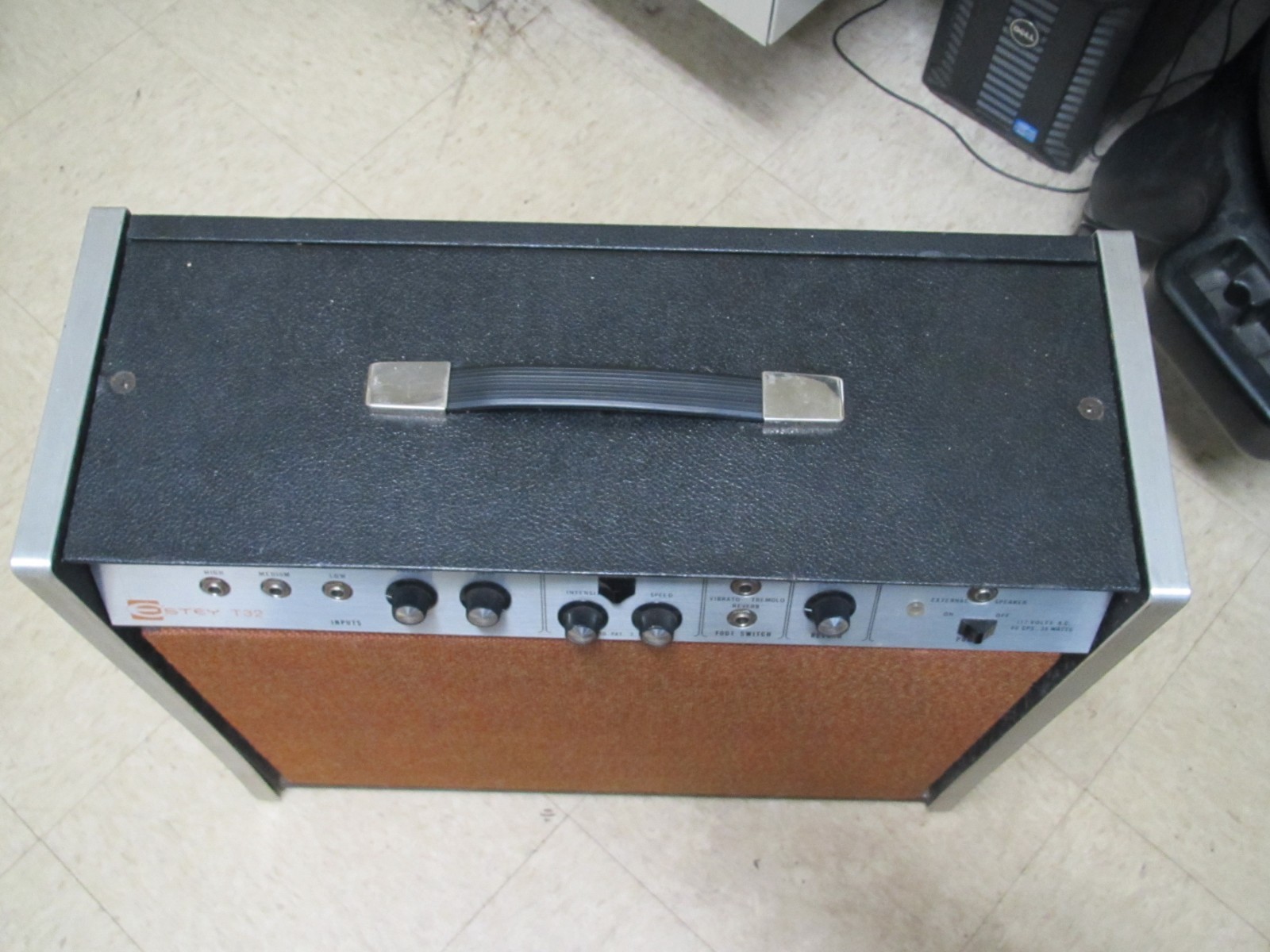 Vintage 60's Magnatone Estey T32 35W Tube Guitar Amp Reverb, Vibrado, Tremolo